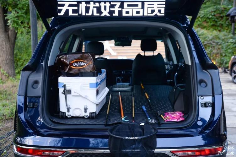 10万级别SUV，却给人惊喜的空间体验——奇瑞捷途X90