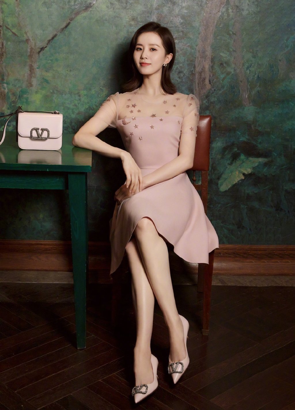 粉粉嫩嫩少女心，这些粉红色搭配，人见人爱系列