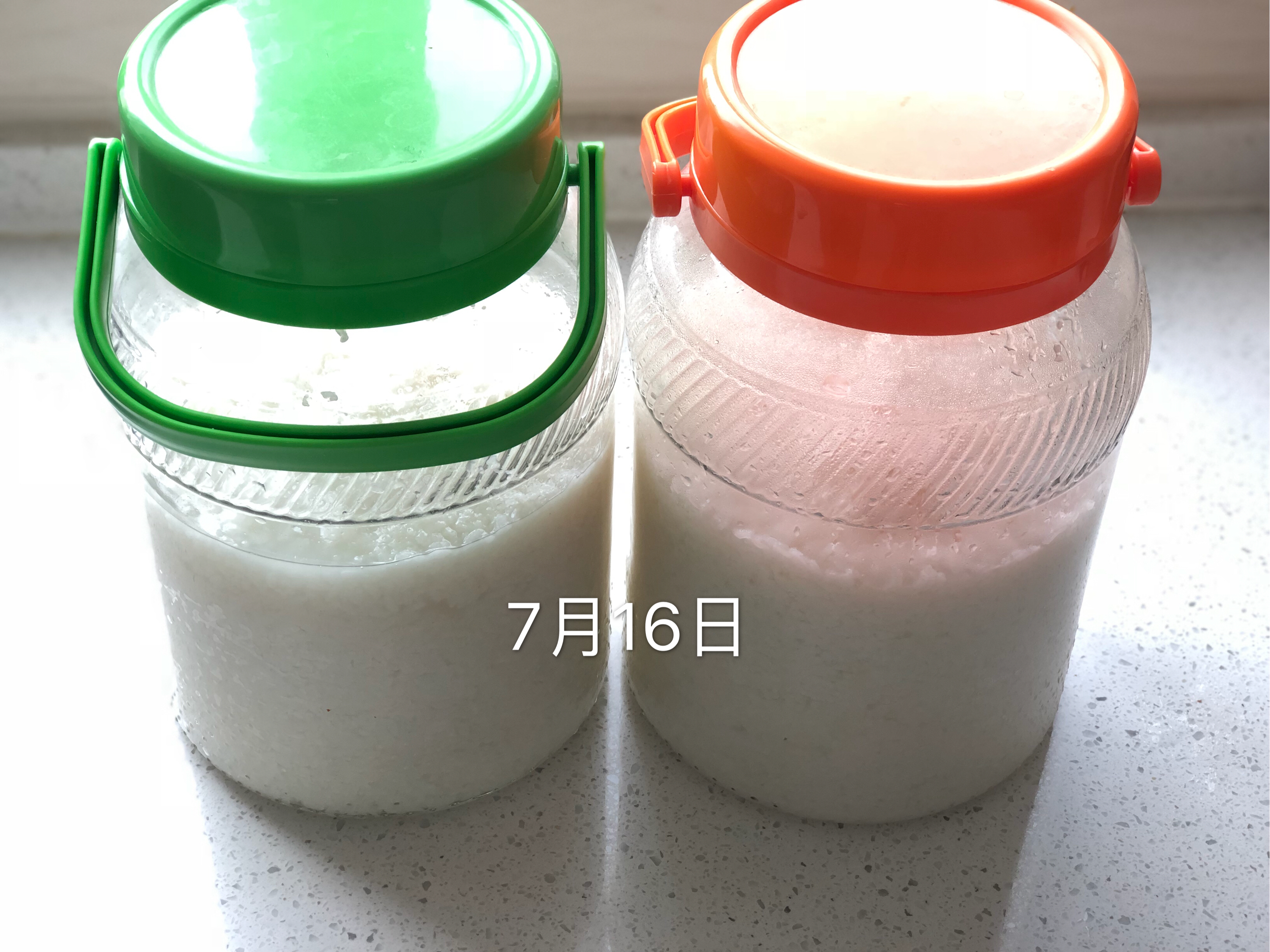 这就是自酿米酒（醪糟）最详细的做法，没有之一，现在做温度正好