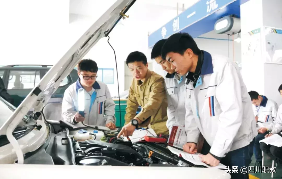 成都工贸职业技术学院2019年征集志愿，四川150分上考生即可填报