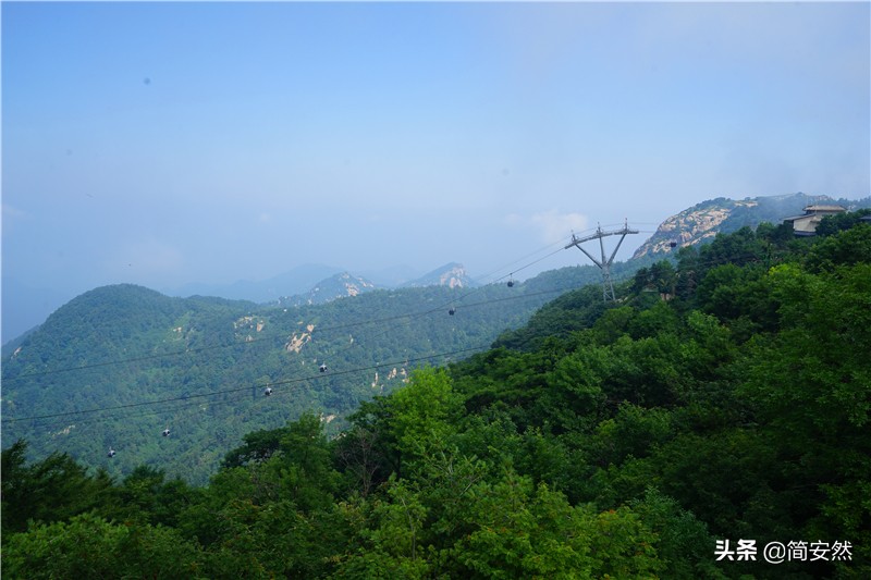 中国人必游的泰山，海拔高度才1545米，登山很轻松