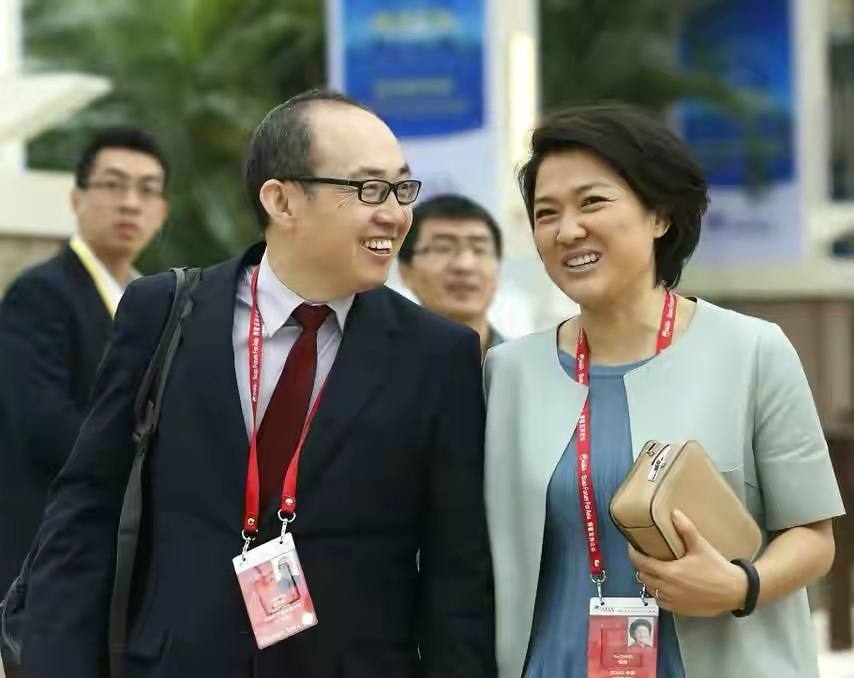 潘石屹夫妻俩走的“路子”，连曹德旺都看不清