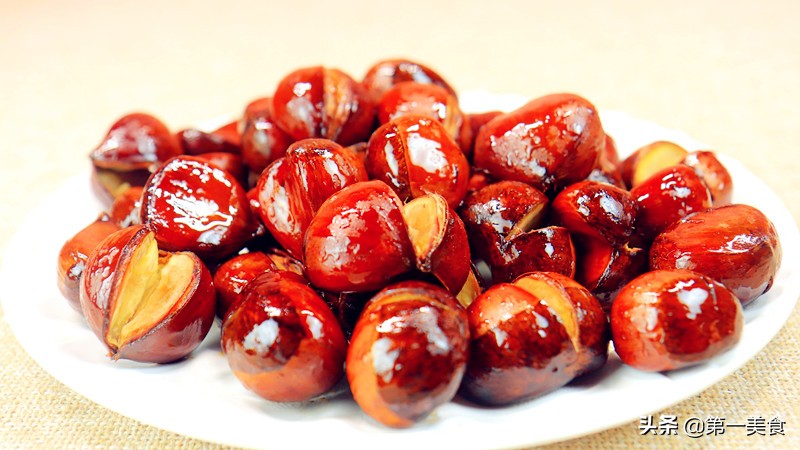 外面排队1小时！大厨教你在家做蜜糖板栗，简单3步，个个香甜软糯