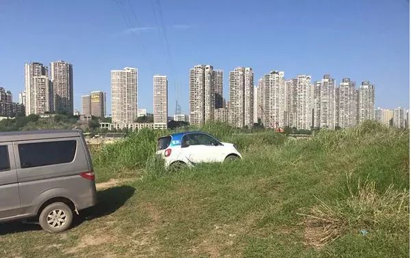 “摩拜”汽车爆胎翻车，国际巨头败走中国！比ofo更不靠谱