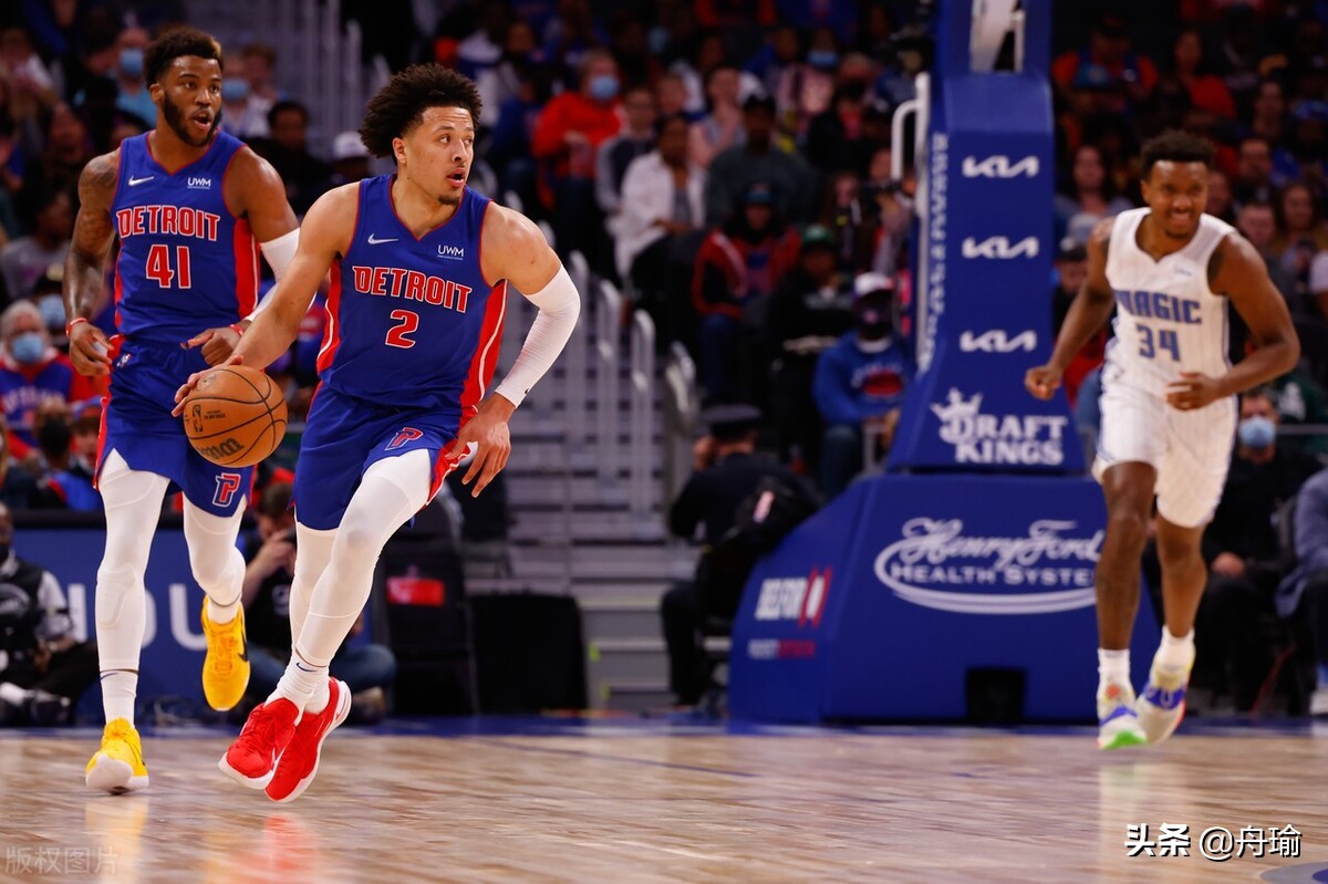 热火117-103战胜公牛（今日NBA：公牛击败爵士，威少夫妇恐怖装扮，状元得到生涯第一分）