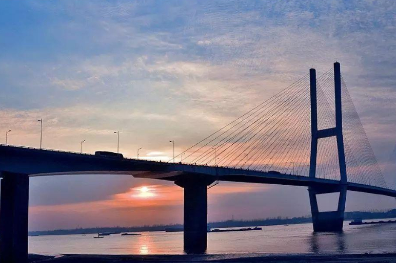 “现代化学校”走红，铜陵三所中学入选，被称为“铜陵三宝”