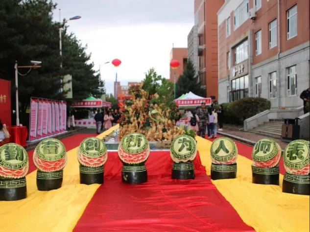 6米长蛋糕“免费”赠送！东北这所“吃饭”大学火了