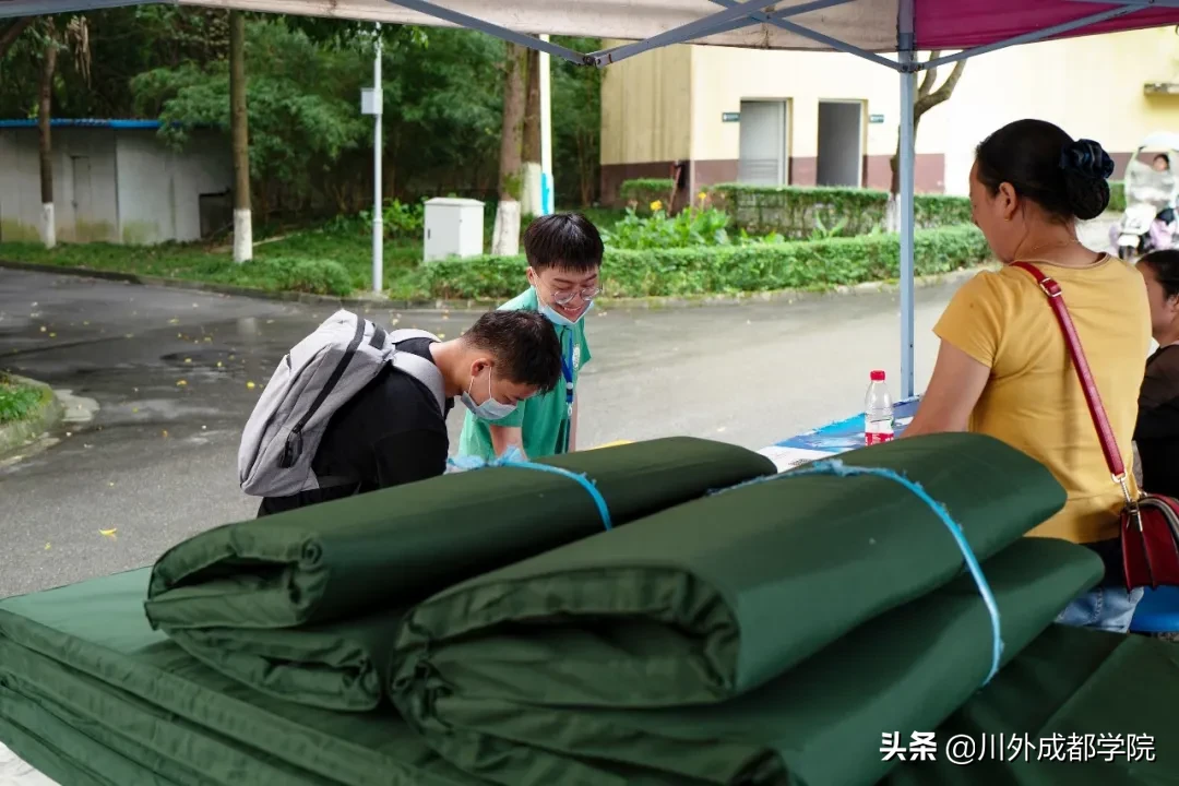 2020级萌新报到！欢迎最年轻的四川外国语大学成都学院人