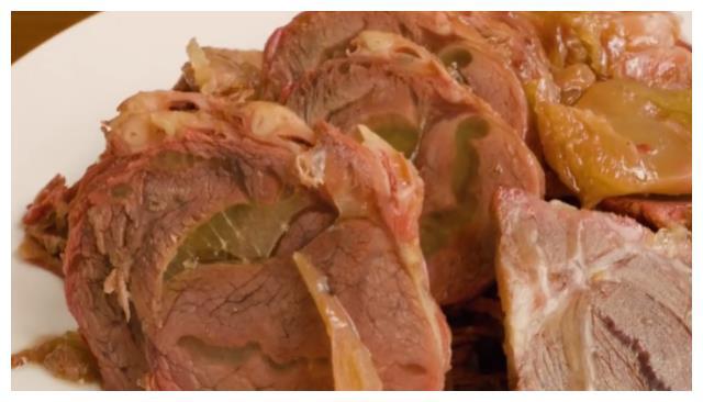 河北驴肉卷饼这么做**，肉香浓郁，越吃越想吃，小时候的味道