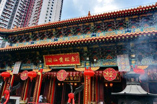 香港颇为灵验的寺庙，坐拥“世界第一”金像，距兰桂坊仅13公里