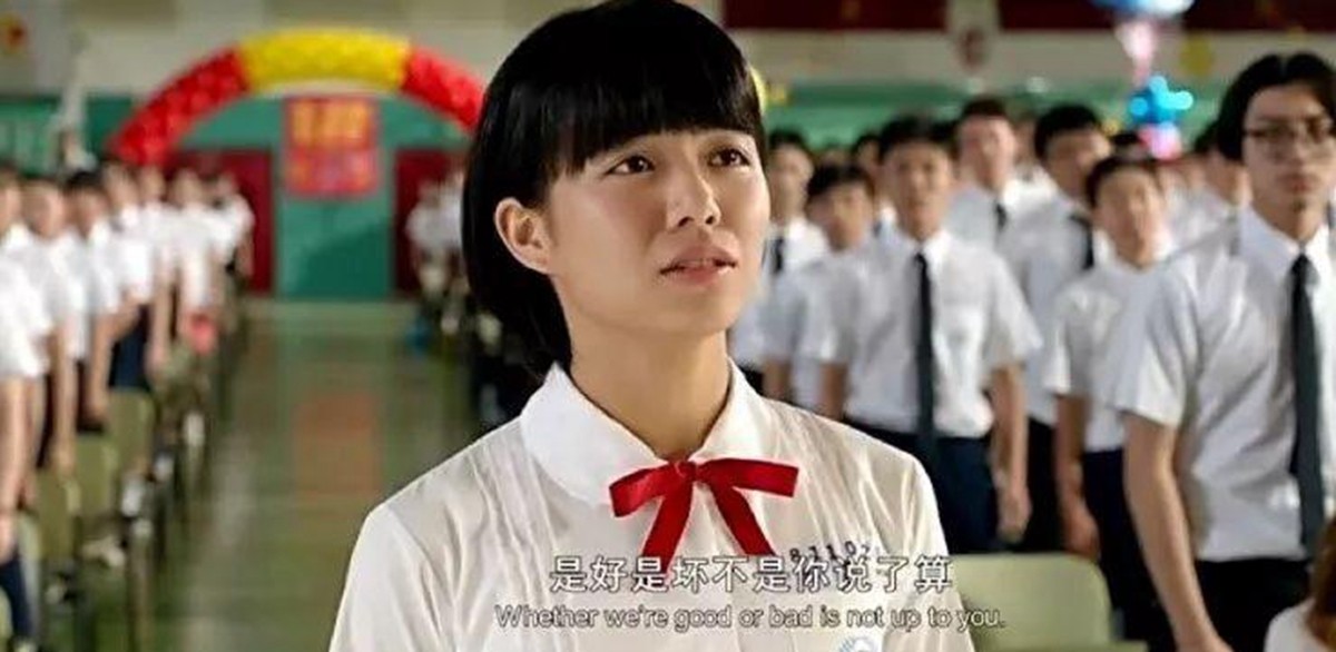 高考前撕书喊楼，没什么值得批判的