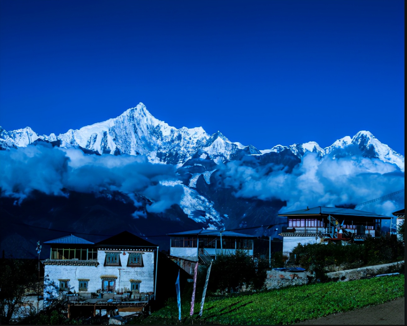 最灵异的事你先看清楚有几个人(1991年17名登山队员遇难，7年后找到了日记，发现死前诡异遭遇)