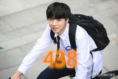 高考分数揭秘：王俊凯考438分，杨幂总分第一，她们却考了两位数