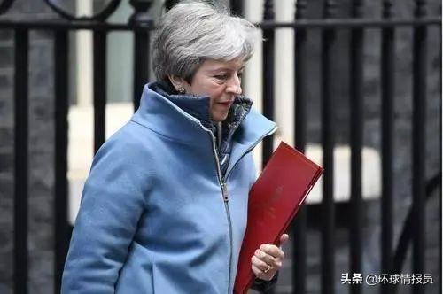 英格兰已成全民公敌(英格兰输球、全欧洲都在庆祝，英国为何会成为“全民公敌”？)