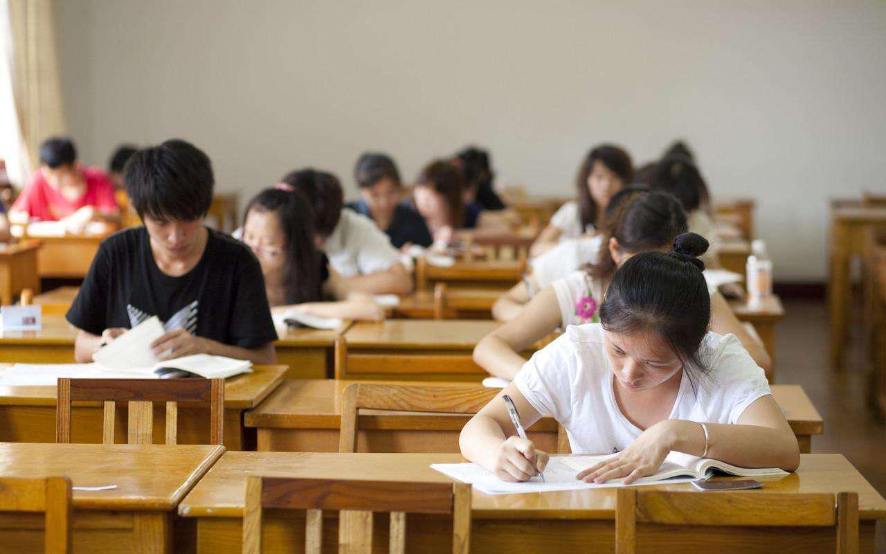 大学英语挂科能毕业吗（大学挂科后）