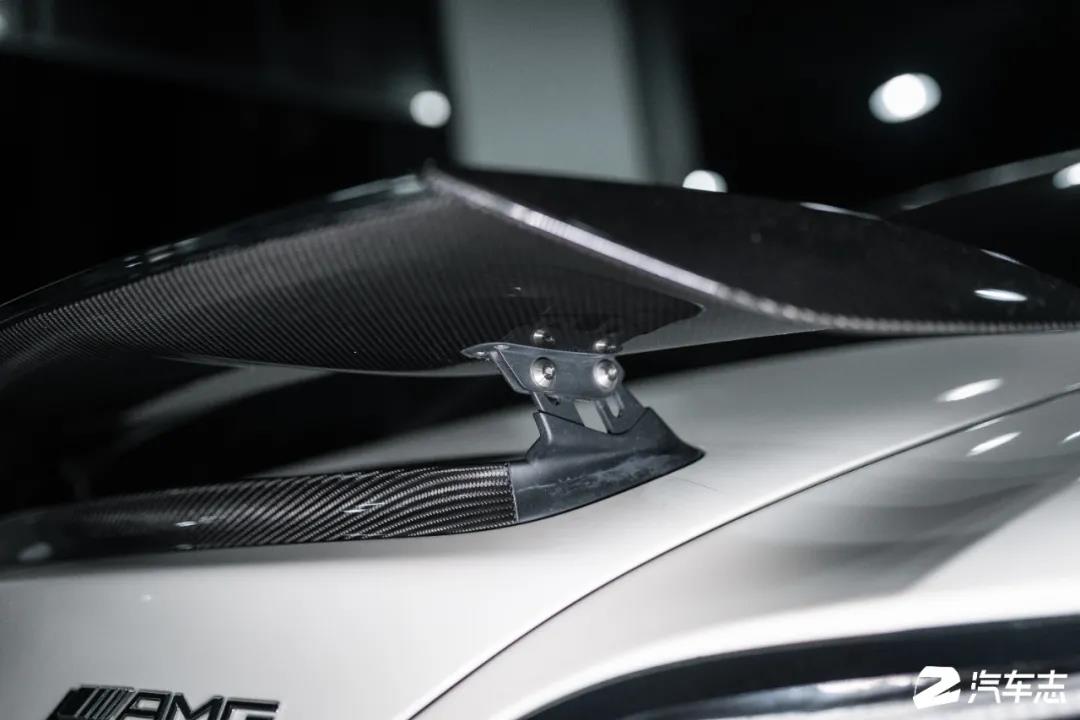 大陆仅十台的SLS AMG Black Series，零距离感受奔驰超跑的巅峰