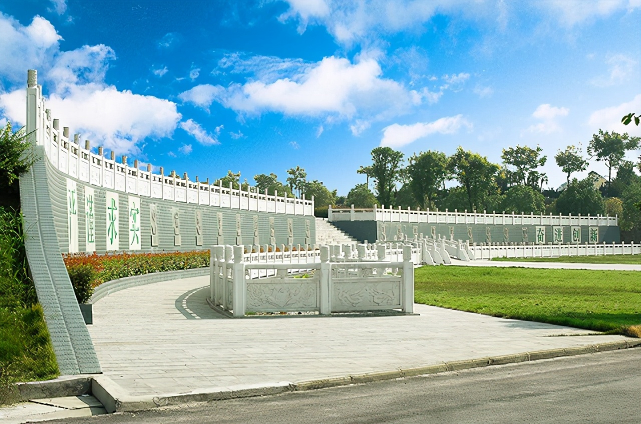 湖北这所县级高中2020高考成绩真牛：10人达清华北大分数线