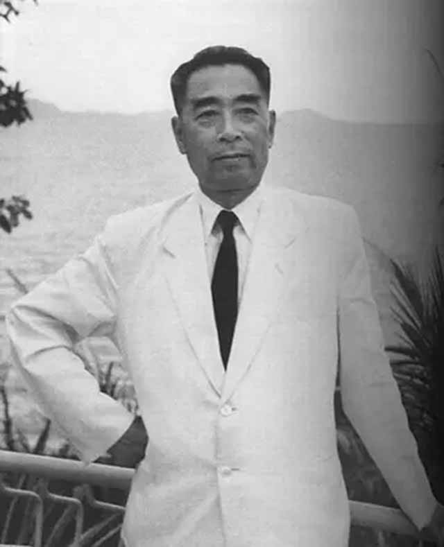 叶挺空难是意外还是谋杀？秦邦宪之子秦铁：没找到关键证人杜吉堂