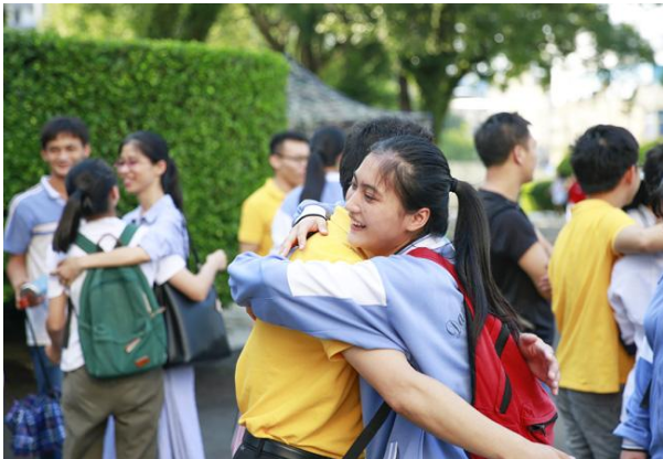 今年高考已经结束，各省查分时间公布，考生和家长不容忽视