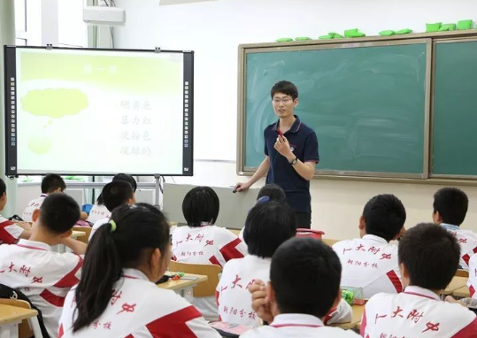 师范类大学排名出炉，前三地位依旧稳固，南师大排名惹争议