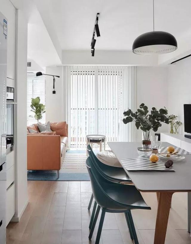 阳台只用来晾衣服？太可惜了，这样装修实用好几倍