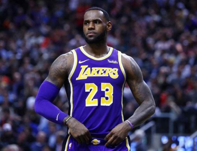 nba中穿18号球衣有哪些人(现役5个号码各组一队谁最强？詹姆斯领衔23号仅第2，第一是谁？)