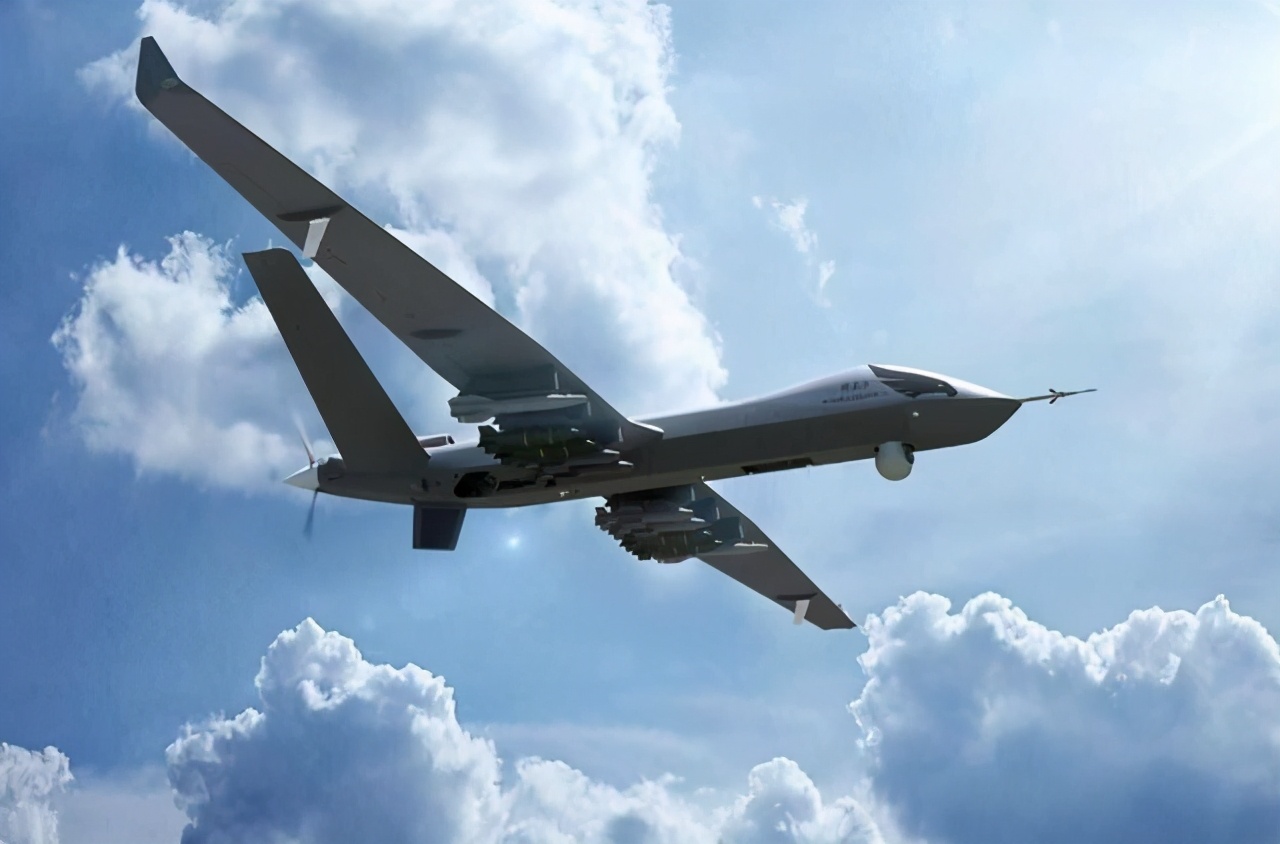 中天飞龙研发的飞龙-2无人隐身轰炸机首架原型机下线