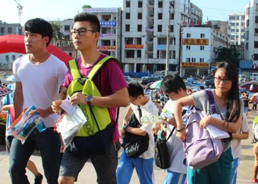 湖南一本科大学“遇冷”，缺额583人，看到学费后：难怪没人报