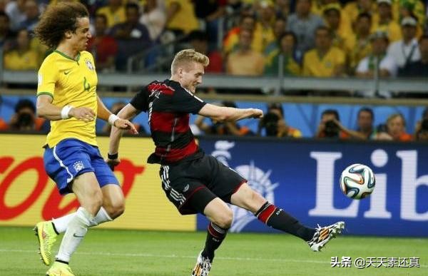 2014年巴西队阵容（单论纸面实力，新世纪五届世界杯，哪支巴西队最强？）