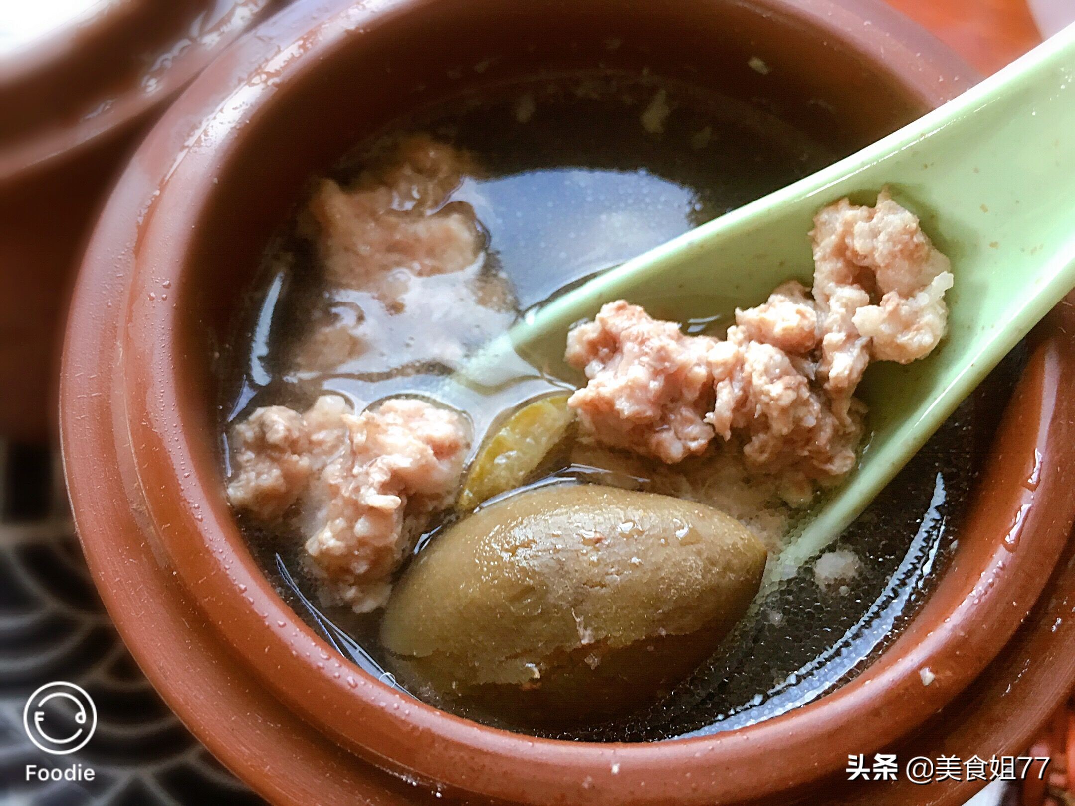 老母亲教我炖橄榄瘦肉汤，秋冬孩子常喝少感冒，润肺止咳有效果