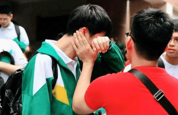 高考518分“喜提”大专，考生伤心哭诉，安徽文科考生太难了