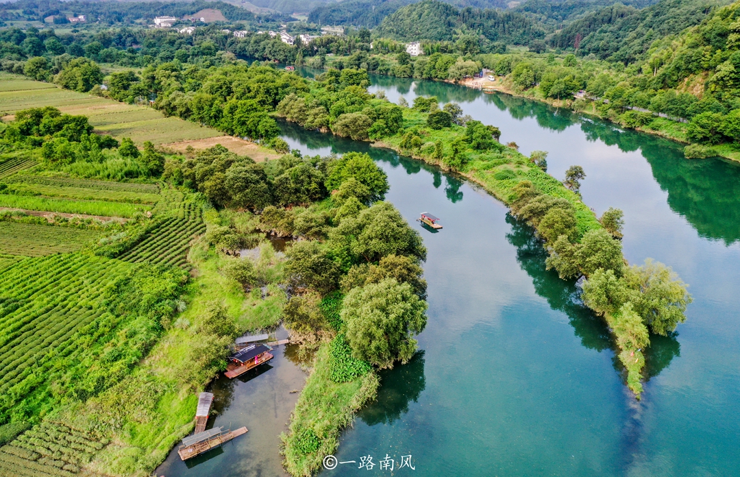 江西婺源县免费景点，很多摄影师专程来创作，曾经火到国外