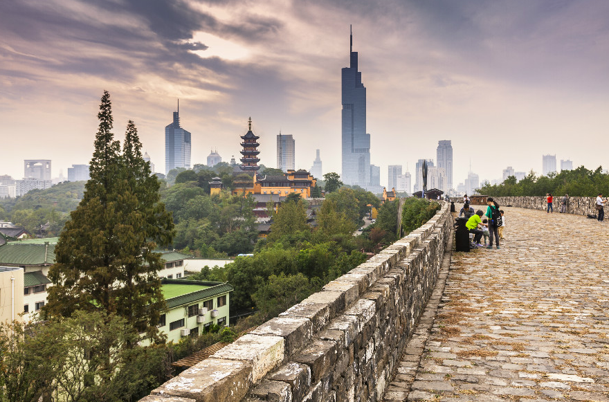 南京这两所985高校号称“双姝”：南大文理强势，东大工科超群