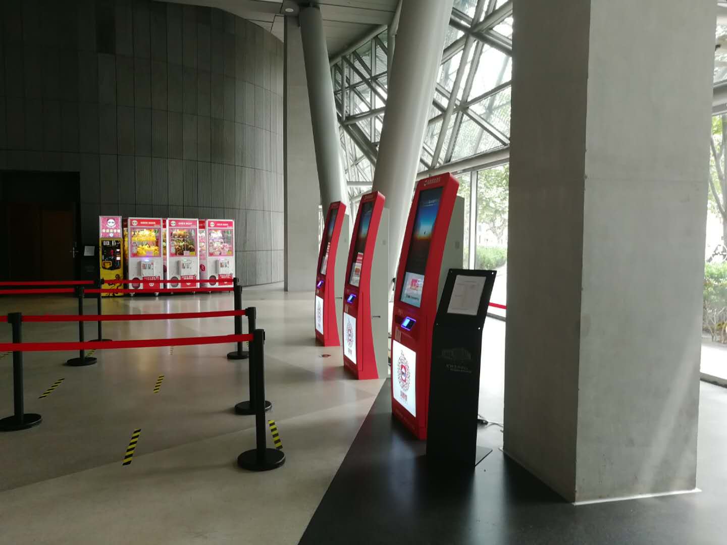 5家影院实地取票 只有6家公布观影流程——23届上海电影节日记1