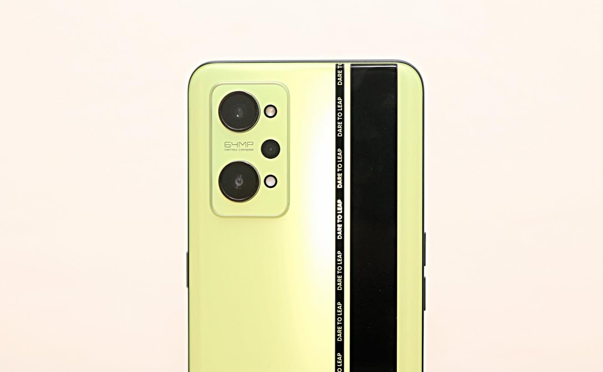 realme10x怎么样（大电池续航久的出行必备神机）