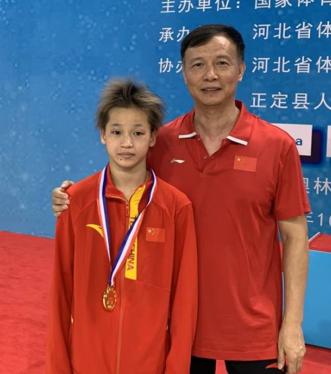 央视5分钟揭秘全红婵！被207C吓哭，一跳成名天下知，郭晶晶羡慕