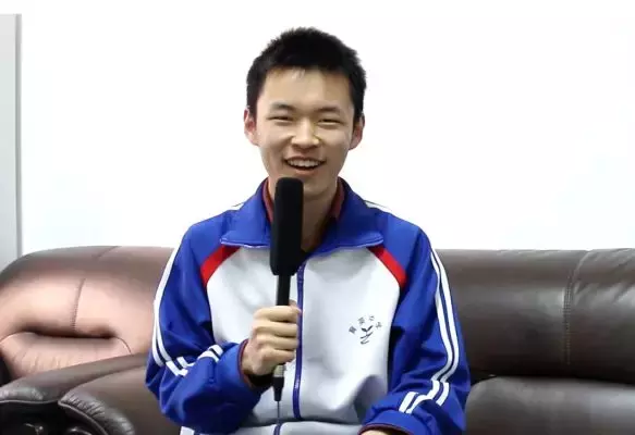 自动存放、还可消毒、烘干……北京市育英中学的《立体鞋库》，不愧是一等奖作品！