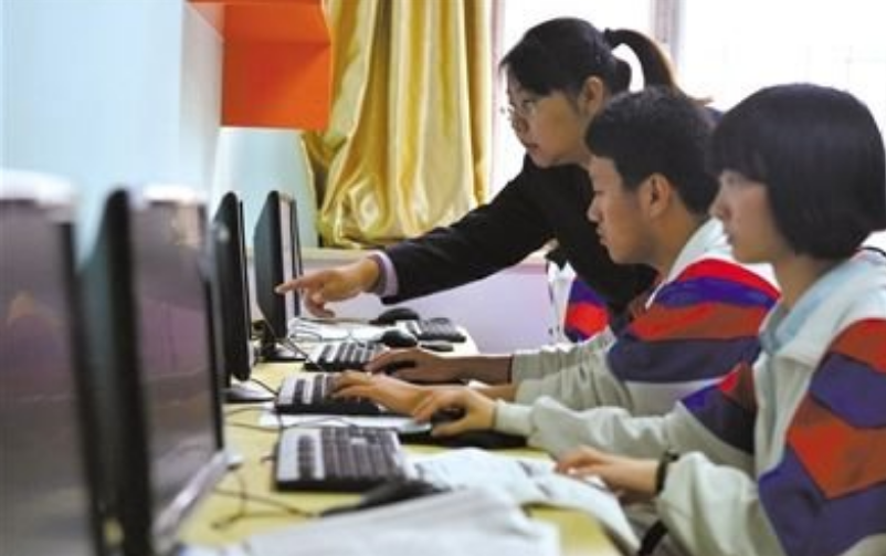 2021福建考生，高考成绩需达到多少分，才有机会上厦大、福大？