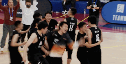 为什么我热爱nba（我们为什么热爱体育比赛？这里或许有更深层的答案）