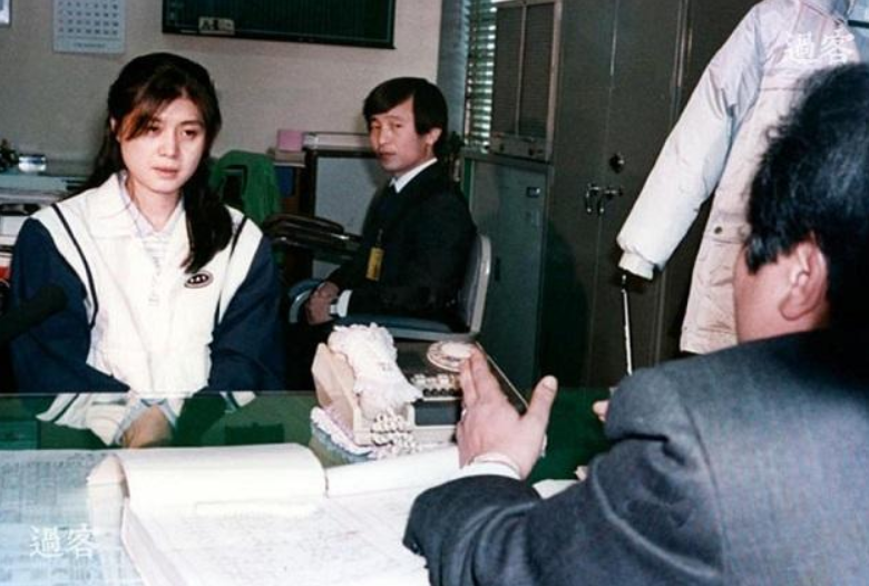 87年女间谍炸客机致百人遇难，被捕后谎称是中国人，后因何被特赦