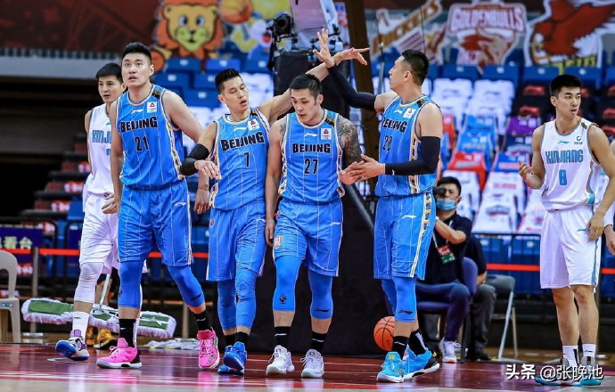 cba复赛直播哪里看（今日央视节目单，共转3场CBA，CCTV5直播足球之夜，5+转北京首钢）-趣拿体育