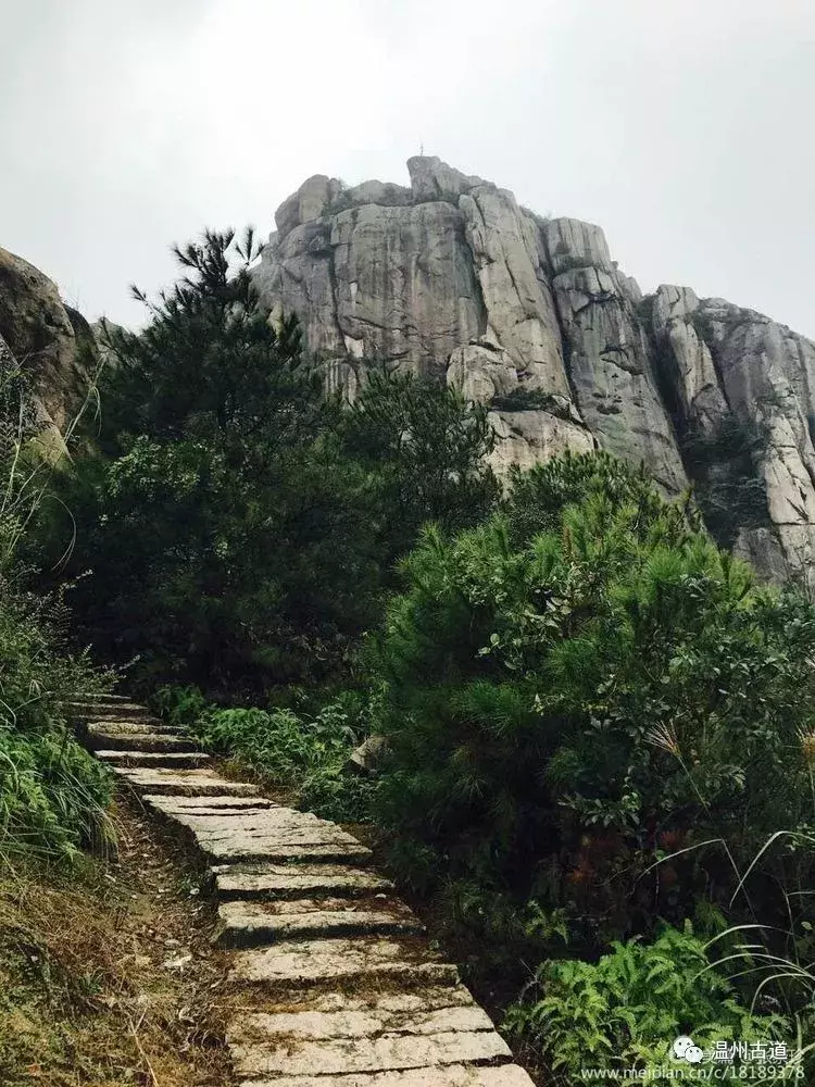 孤峰傲影:百家尖丨山色秀丽,景色无边