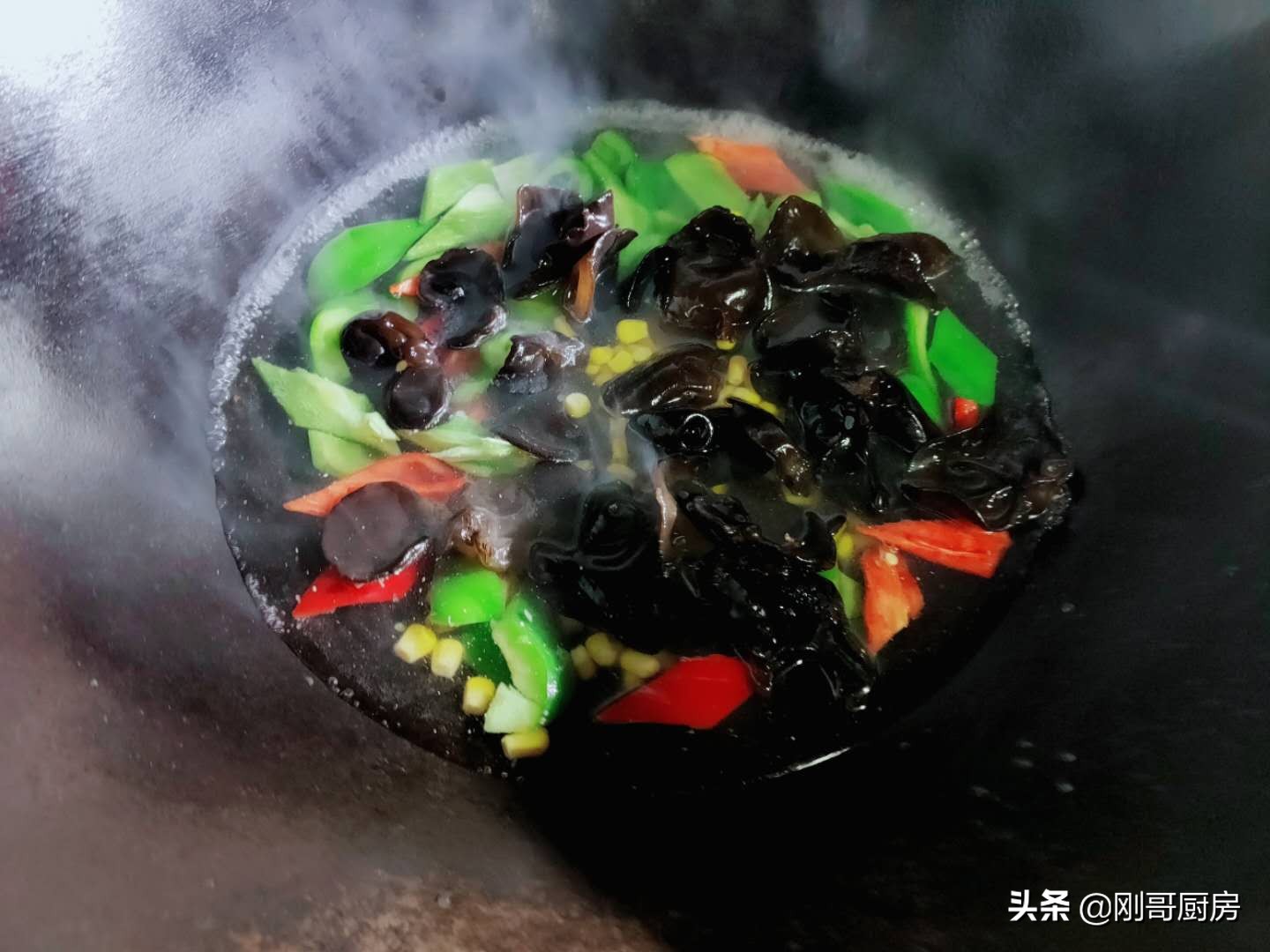鸡胸肉这样做太香了，不加一滴油，出锅香味浓郁，连吃5天都不腻