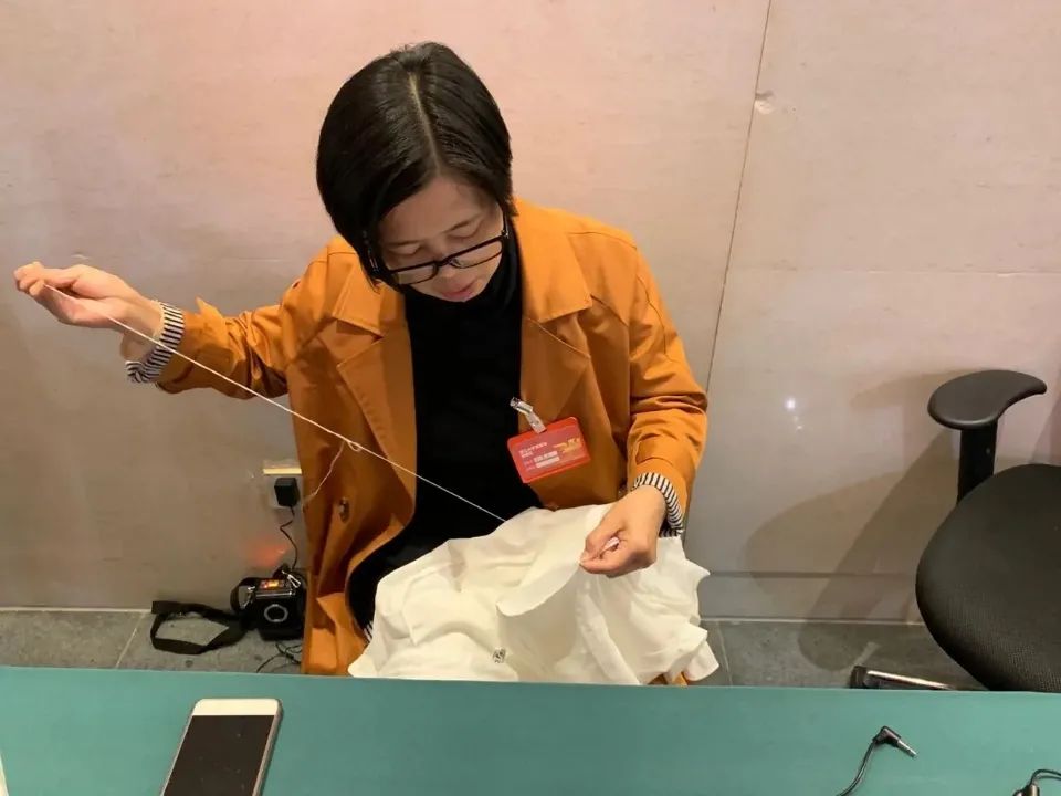 浙大再现“扫地僧”： 246页手绘画册致敬百年党史