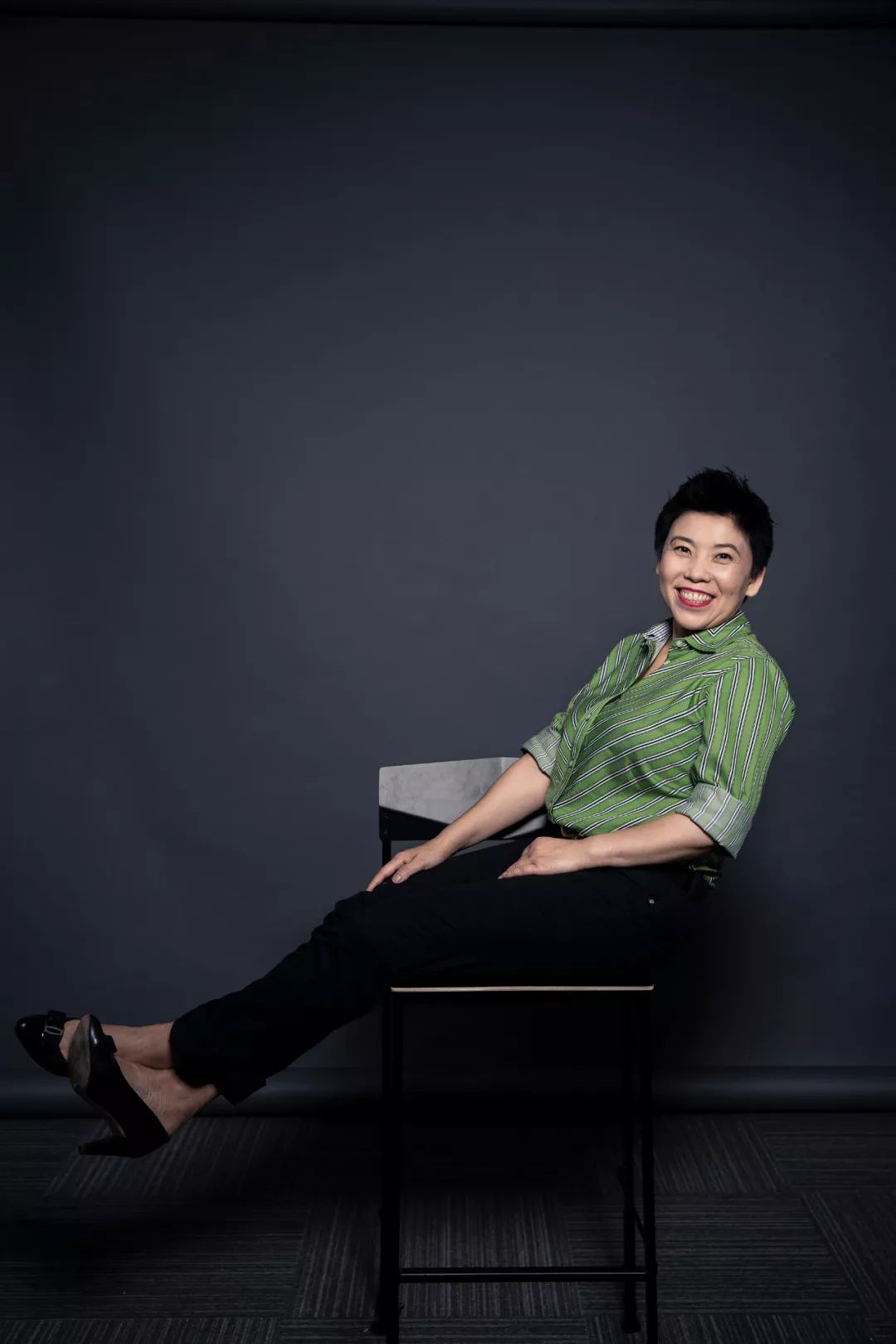 邓亚萍学历多高(乒乓女皇邓亚萍:14年运动生涯,拿下18个世界冠军奖牌