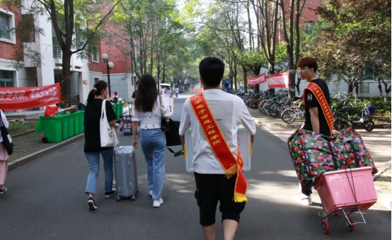 中国这三所“顶尖”大学，平时很低调，但却比清北还难考