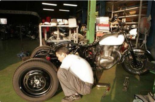 小伙开摩托车维修店，一个月收入15万，背后经营模式值得借鉴