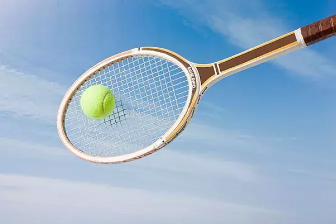 网球场拦网(业余网球场上的专业礼仪)