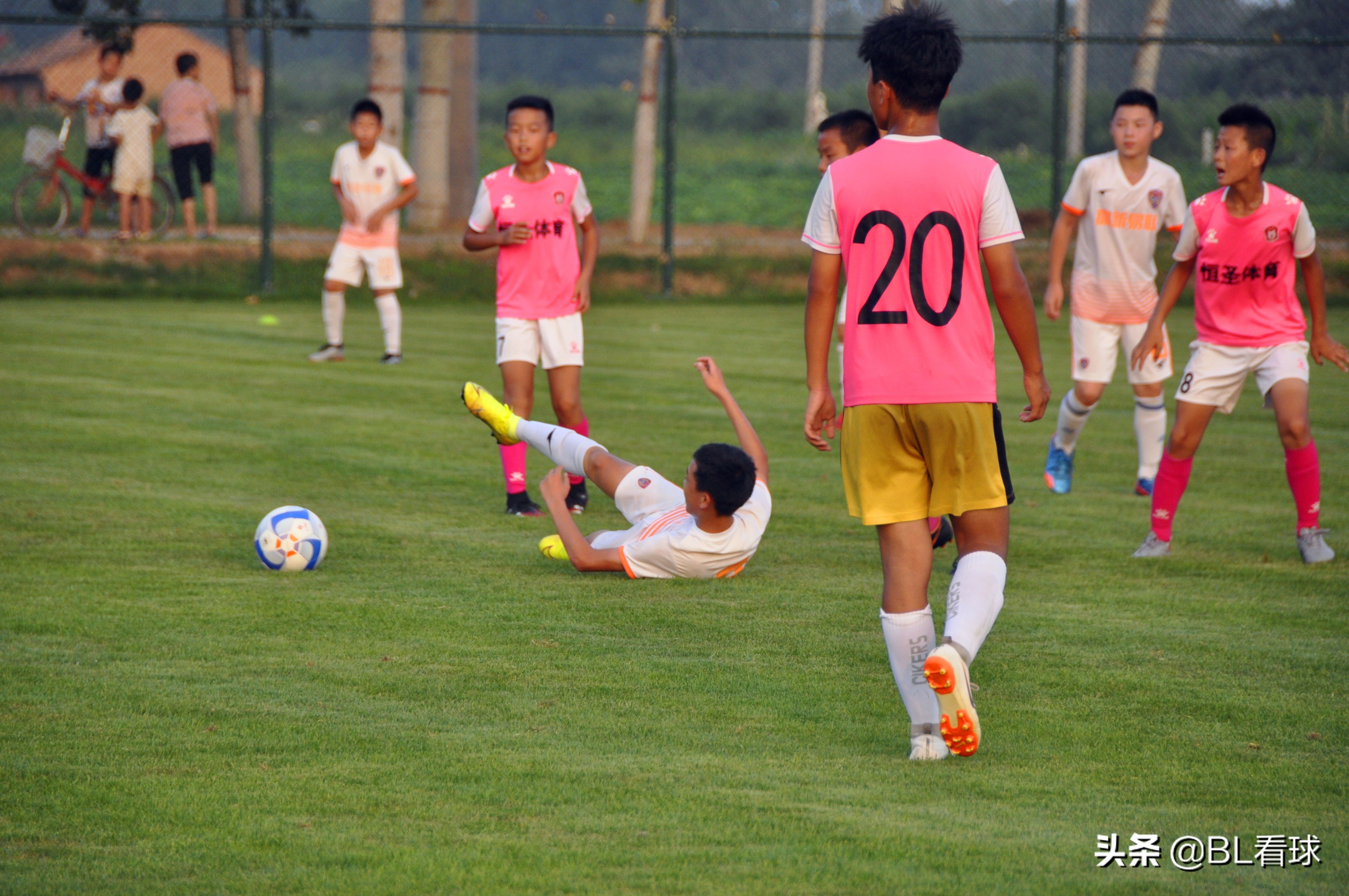 西安易联足球俱乐部直播（省运会4强，提前相遇并进行了一场友谊赛）