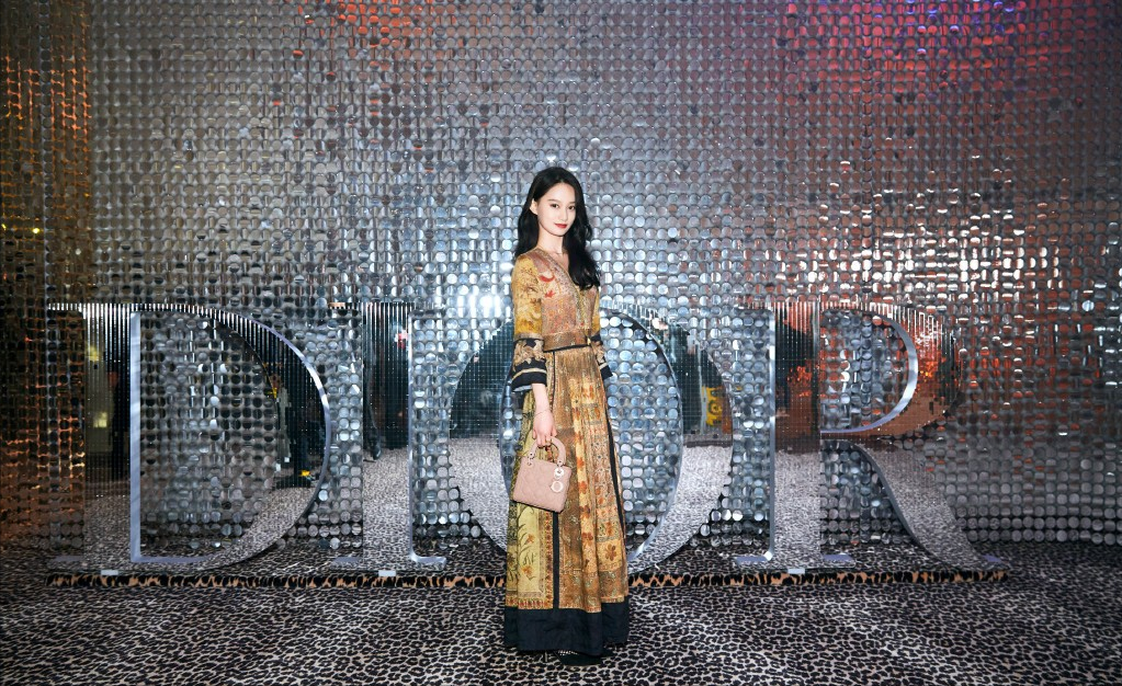 北电中传上戏三校第一的夏梦，身穿Dior气场好强，真是后生可畏